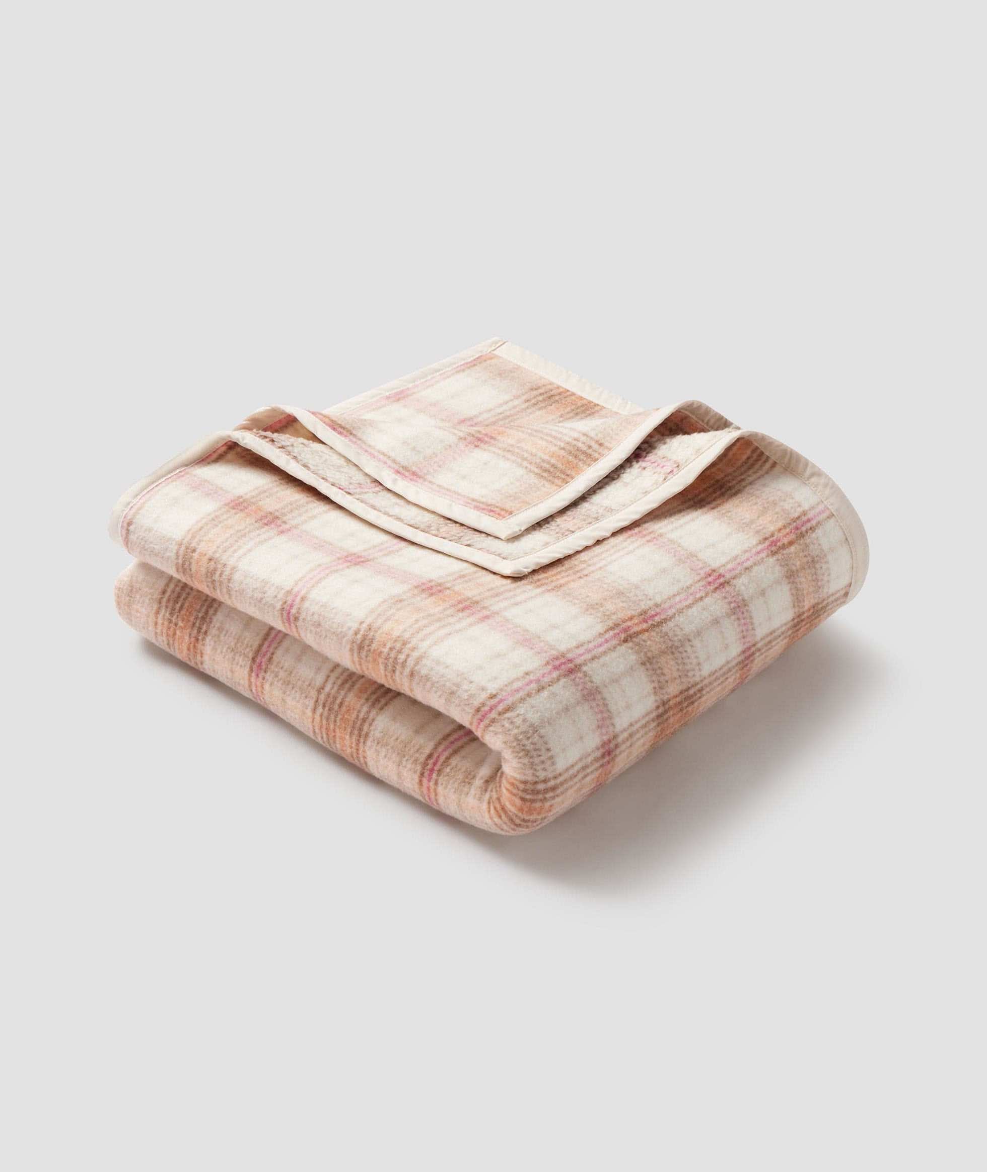Teddy Blanket - Cozy Plaid - Image 1