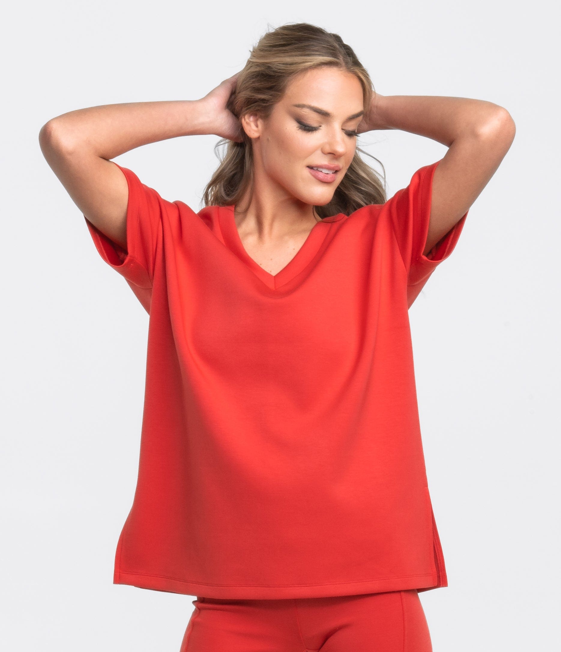 SSCO_W_Astroknit_Vneck_Top_Rio_Red_3