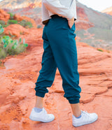 SSCO_W_Hybrid_Joggers_Energetic_Teal_2