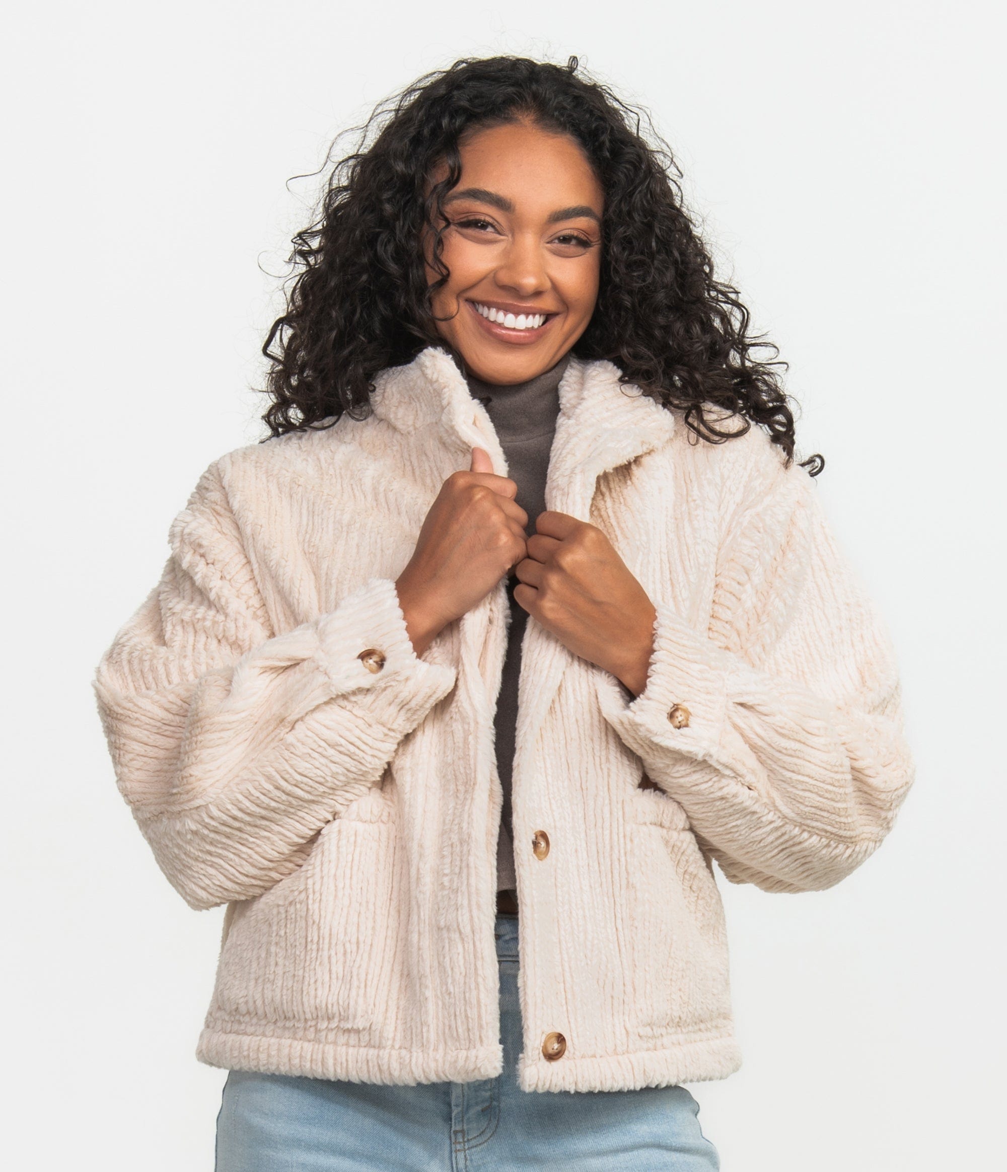 SSCO_W_Peyton_Sherpa_Pile_Jacket_Elevated_Outerwear_Birch_1