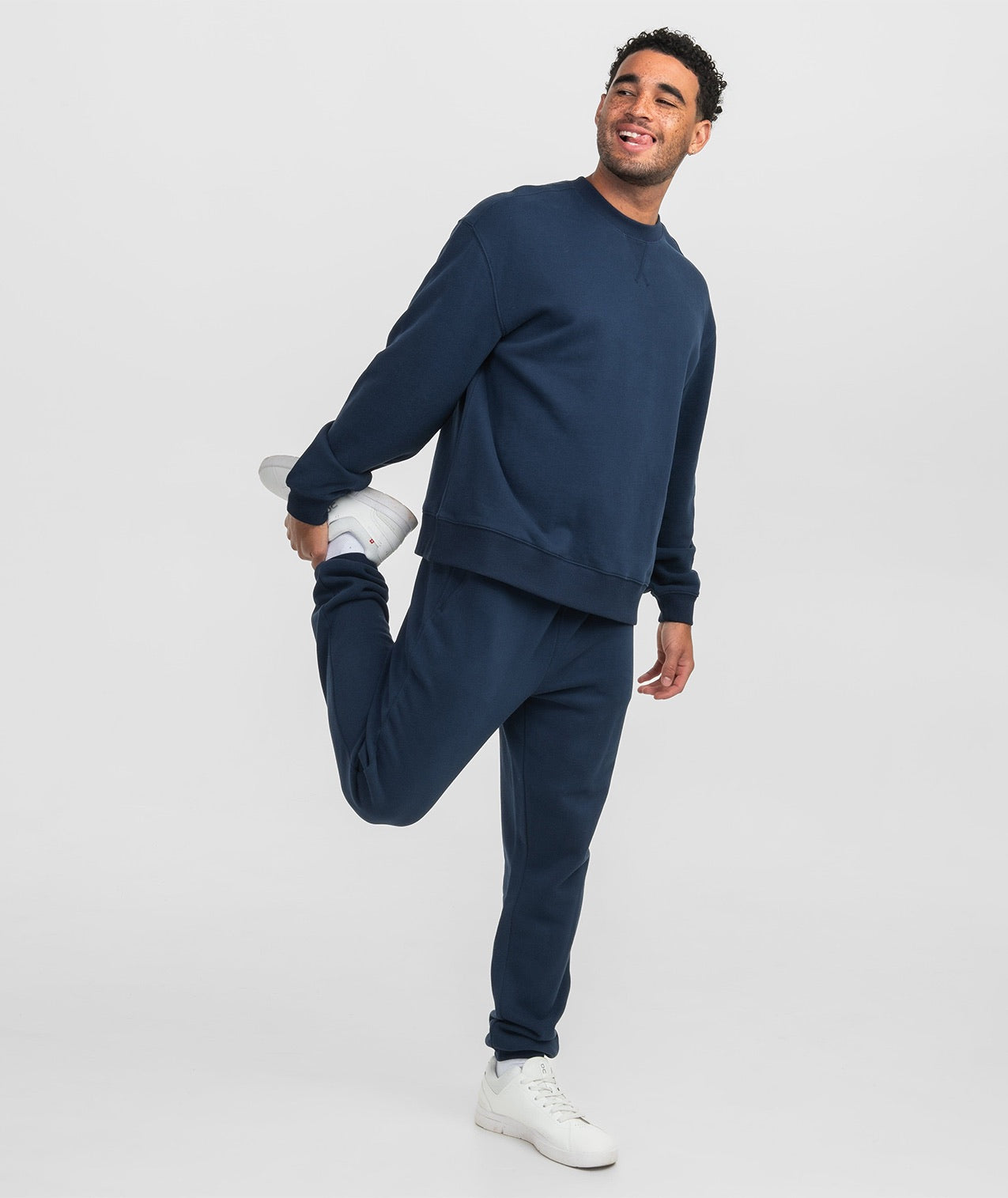 Washed Fleece Essential Sweatpants - Classic Navy - Image 3