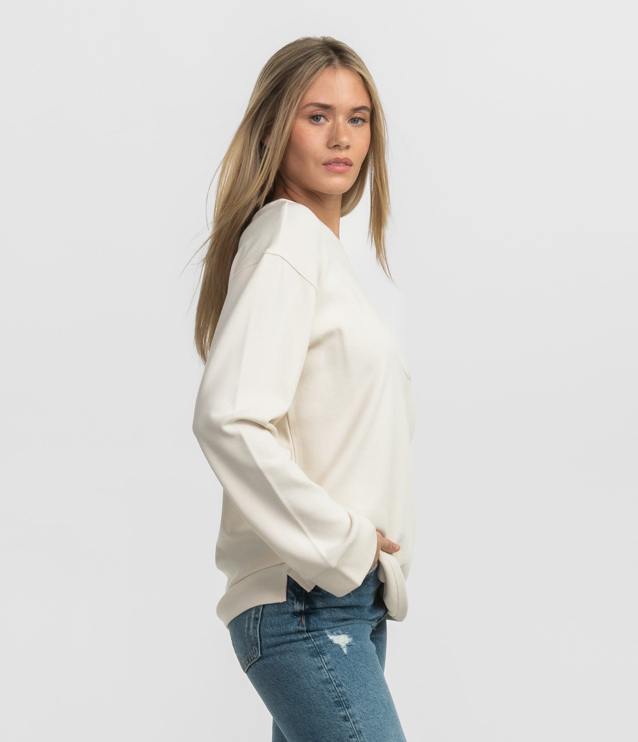 SSCO_W_The_Daily_Top_LS_Tops_Off_White_2