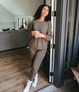 SSCO_W_AstroKnit_Bella_Joggers_AstroKnit_Lounge_Deep_Woods_5