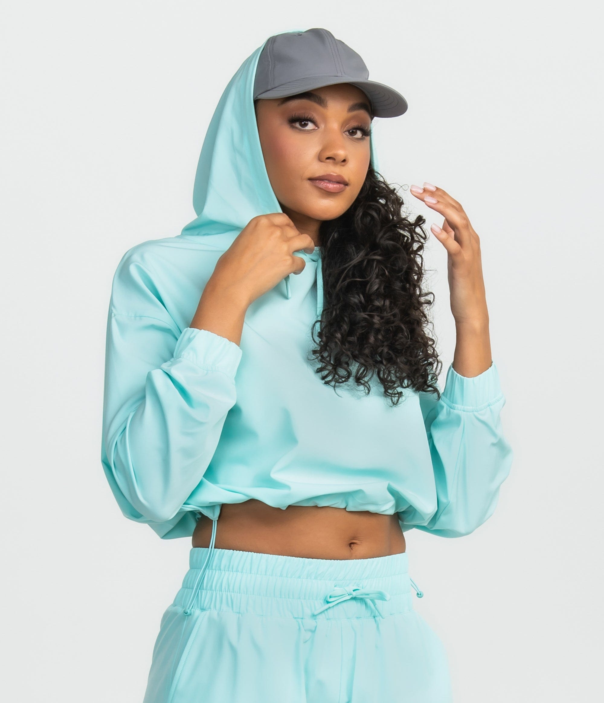 SSCO_W_Hybrid_Cropped_Hoodie_Crystal_Cove_1